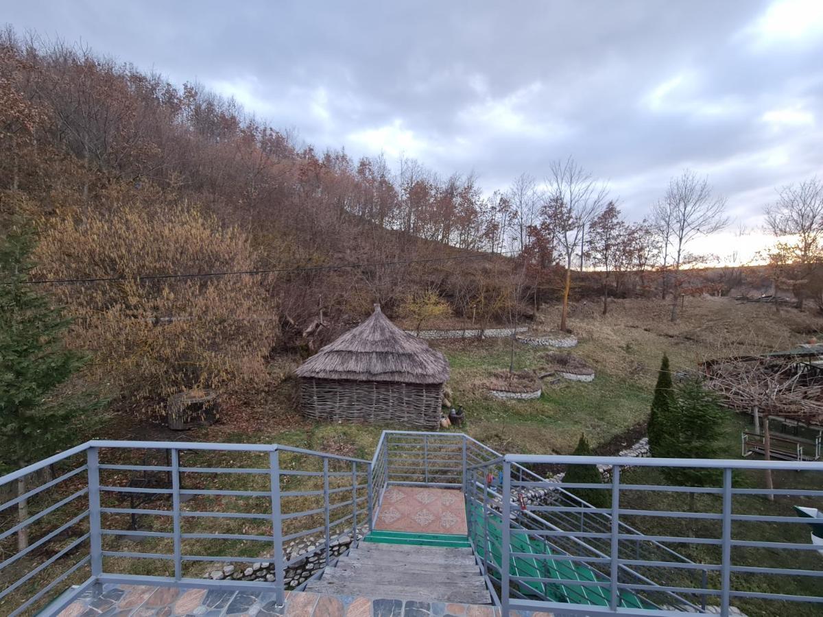 Sofra Kolonjare Agroturizem Hotel Erseke Exterior foto