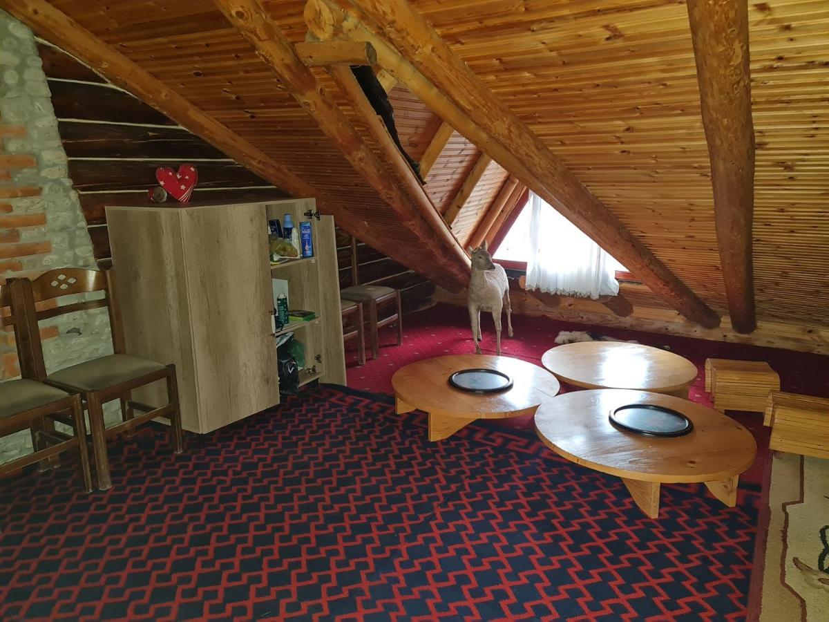 Sofra Kolonjare Agroturizem Hotel Erseke Exterior foto