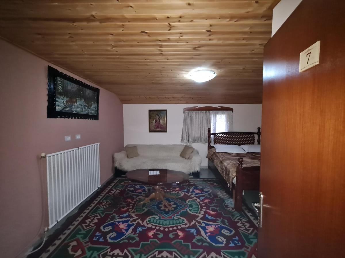 Sofra Kolonjare Agroturizem Hotel Erseke Exterior foto