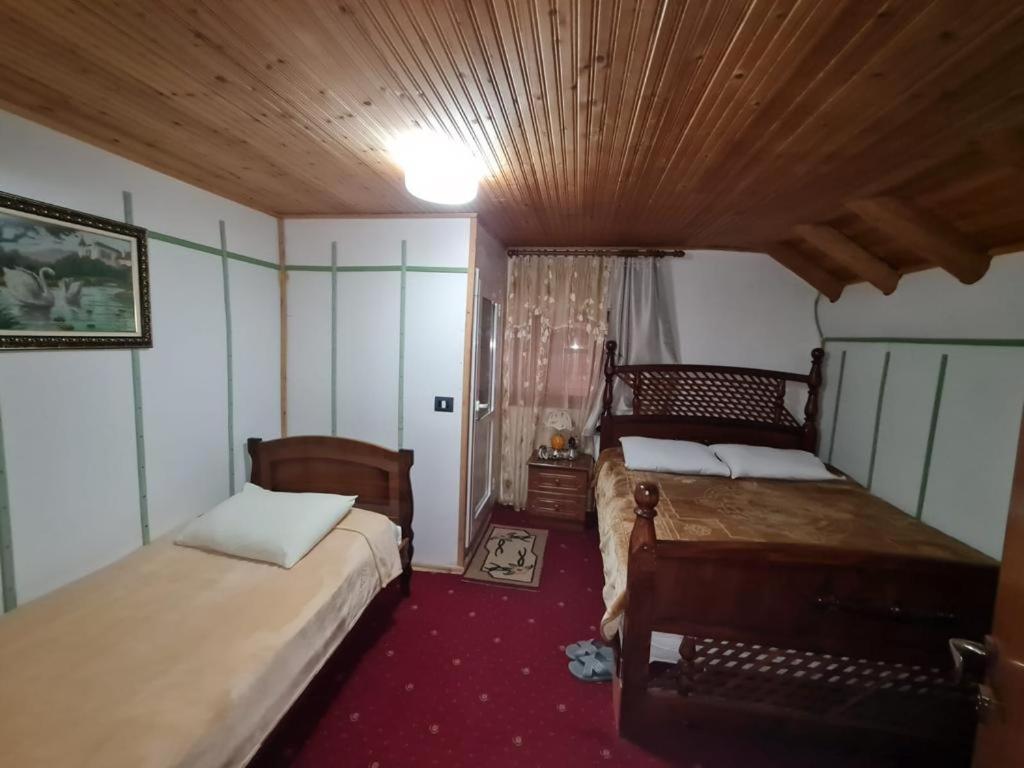 Sofra Kolonjare Agroturizem Hotel Erseke Exterior foto