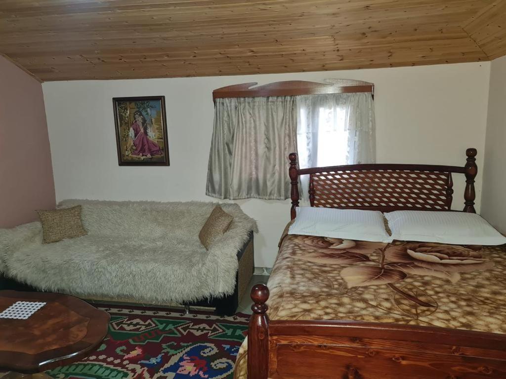 Sofra Kolonjare Agroturizem Hotel Erseke Exterior foto