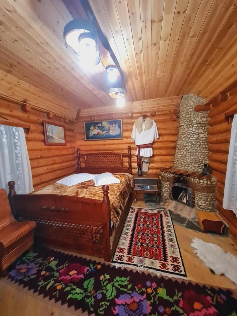 Sofra Kolonjare Agroturizem Hotel Erseke Exterior foto